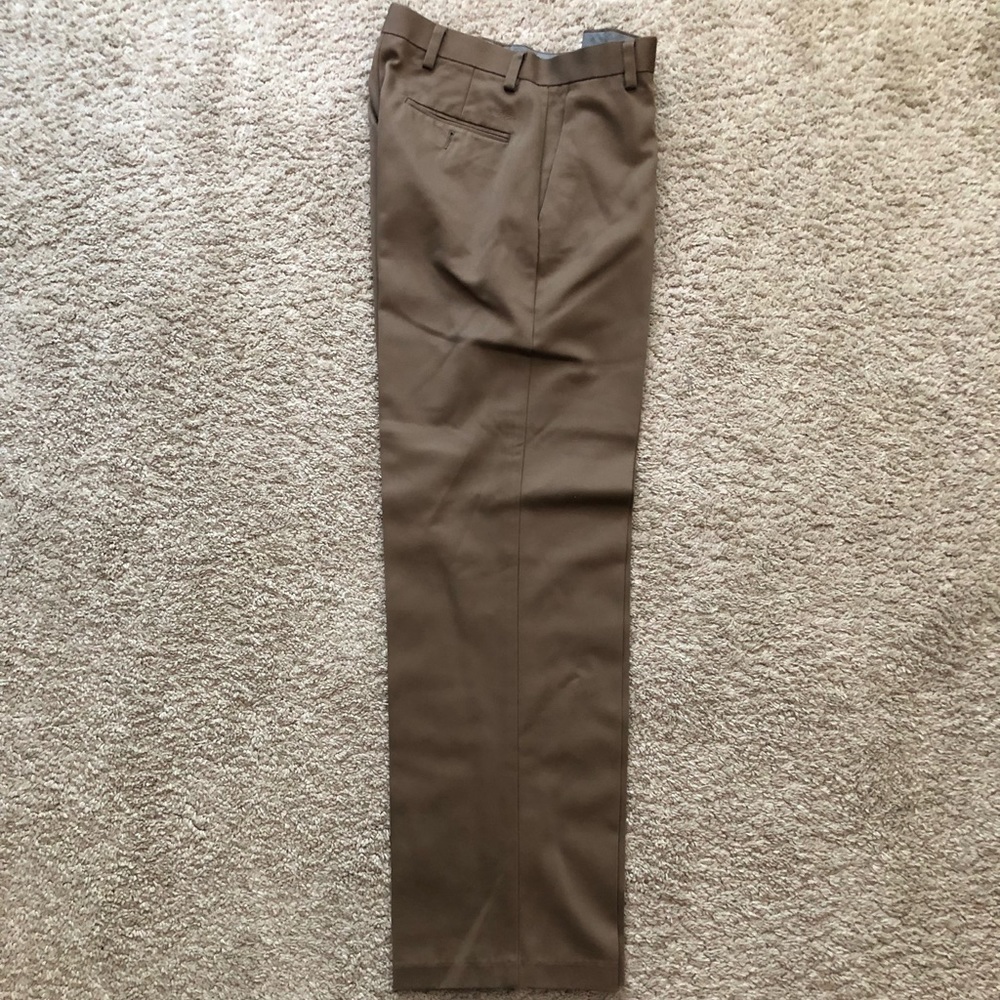 Dockers D3 Classic Fit Khaki Pants